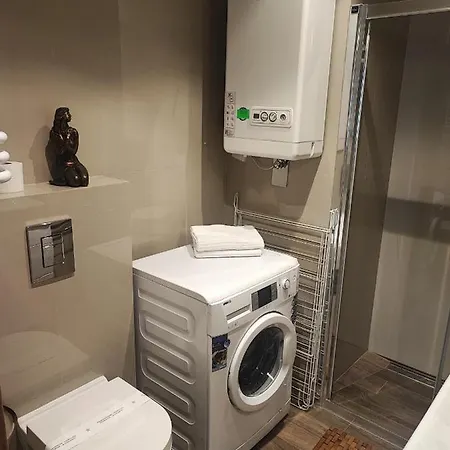 5 Z Widokiem Na Basen