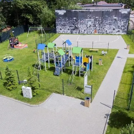 5 Z Widokiem Na Basen * ウストロニエ・モルスキエ