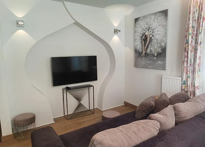 5 Z Widokiem Na Basen *